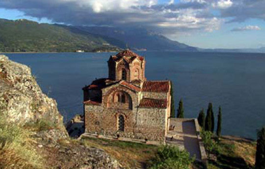 Former Yugoslav Republic Of Macedonia: Beats Over Borders