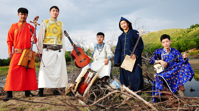 Around the World in 80 Tracks - World Music Network